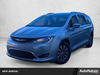 Used 2019 Chrysler Pacifica Touring-L Plus video 1