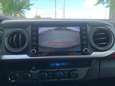 Used 2023 Toyota Tacoma SR5 w/ Technology Package AWD/4WD image 18