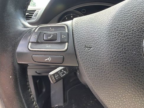Used 2013 Volkswagen CC Sport FWD image 24