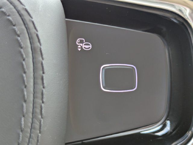 New 2027 Lincoln Navigator Premiere AWD/4WD image 26