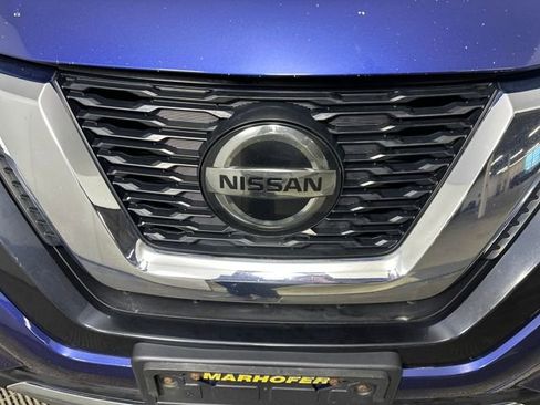 Used 2020 Nissan Rogue SV image 9