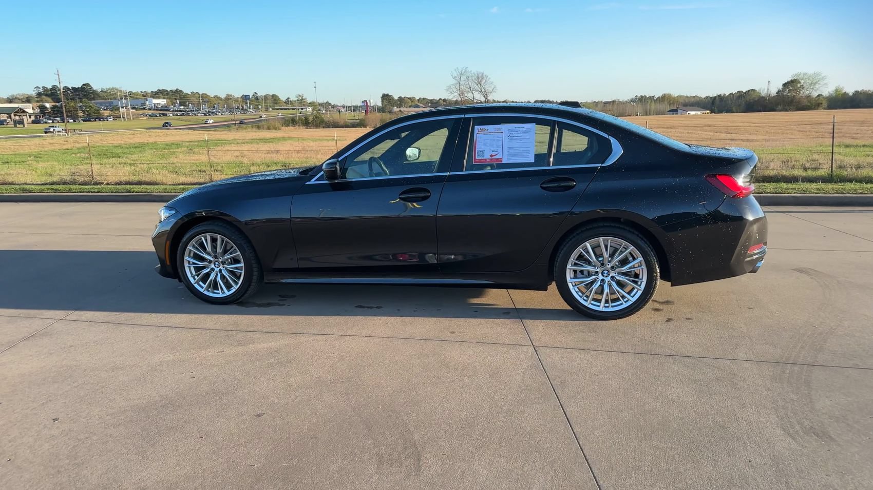 Used 2024 BMW 330i xDrive Sedan w/ Convenience Package AWD/4WD image 5
