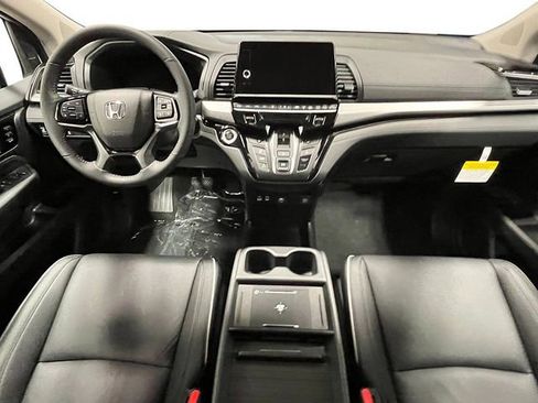 New 2025 Honda Odyssey Touring image 16