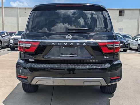 Used 2024 Nissan Armada SL w/ Captain's Chairs Package AWD/4WD image 7