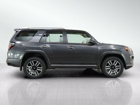Used 2022 Toyota 4Runner Limited AWD/4WD image 6