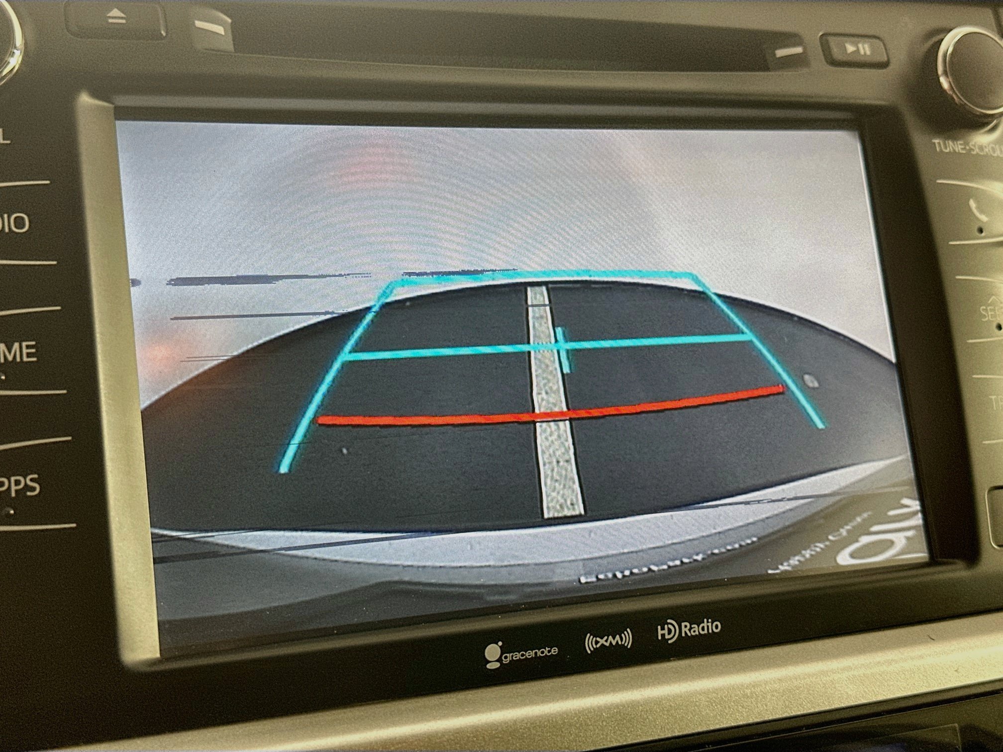 Used 2018 Toyota Highlander XLE FWD image 23