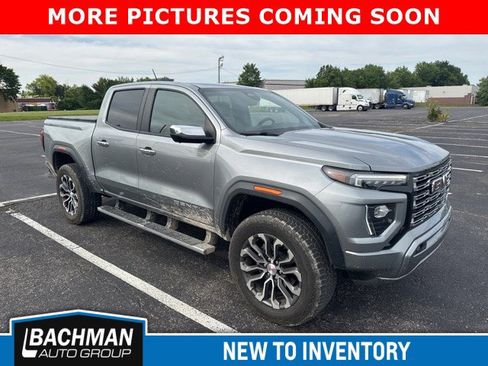 Used 2023 GMC Canyon Denali AWD/4WD image 2