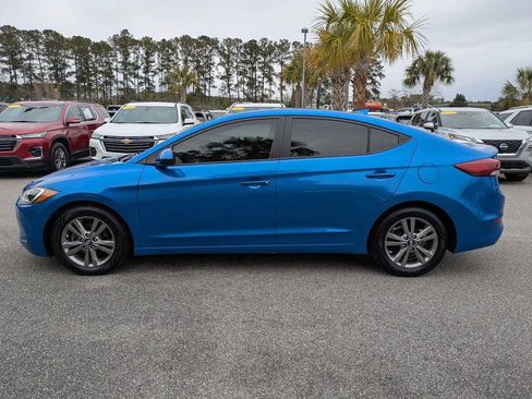 Used 2017 Hyundai Elantra SE image 7