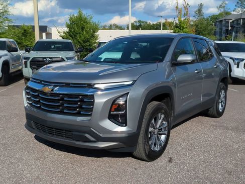 Used 2026 Chevrolet Equinox LT FWD image 2