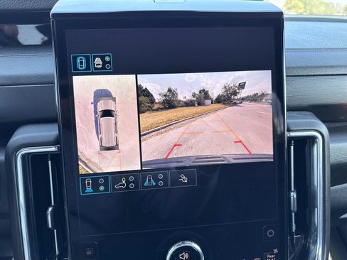 Used 2025 GMC Yukon Denali image 26