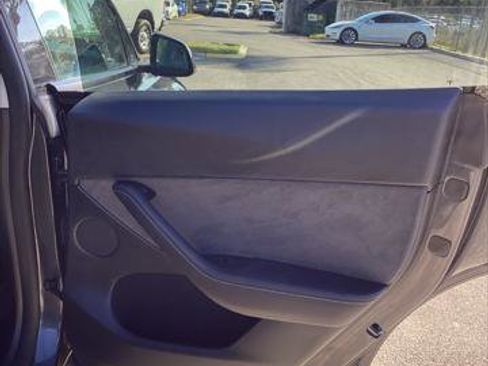 Used 2024 Tesla Model Y Long Range image 26