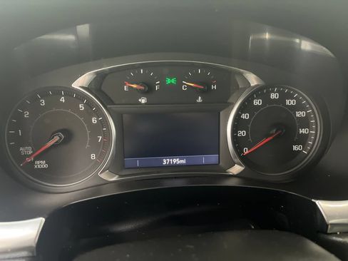 Used 2023 Chevrolet Traverse LT FWD image 17