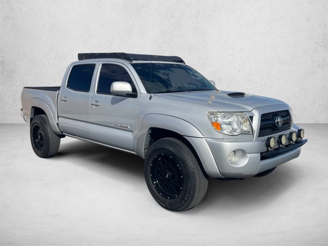 Used 2011 Toyota Tacoma PreRunner w/ TRD Sport Pkg w/JBL Audio RWD image 3