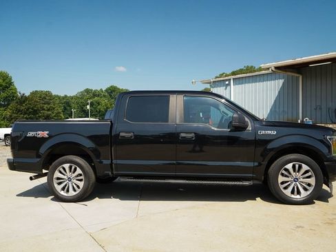 Used 2018 Ford F150 XL w/ Equipment Group 101A Mid RWD image 3