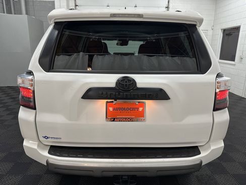 Used 2023 Toyota 4Runner TRD Off-Road image 8