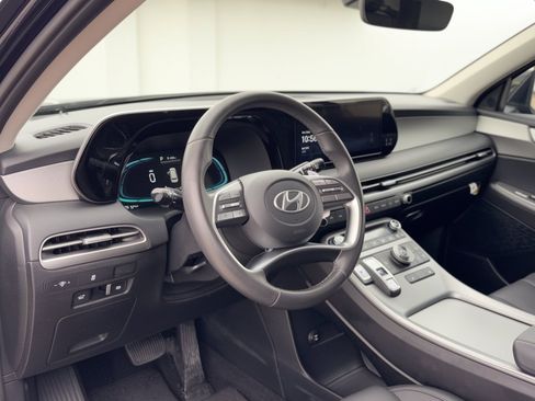 Used 2025 Hyundai Palisade XRT FWD image 4