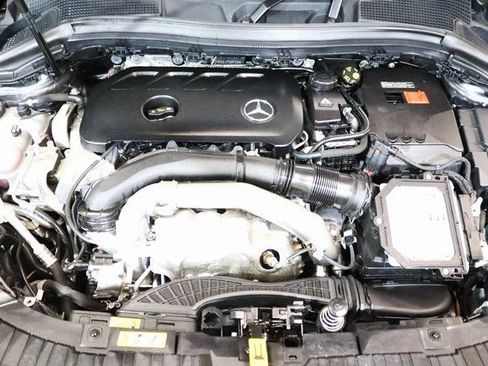 Certified 2025 Mercedes-Benz GLA 250 4MATIC image 30