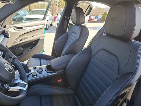 New 2025 Alfa Romeo Stelvio Sprint w/ Veloce Package image 16
