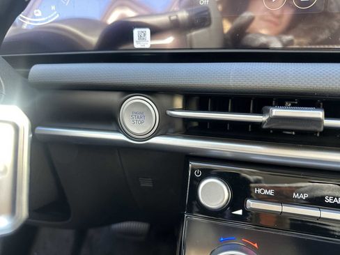 New 2026 Hyundai Tucson Blue SE image 18