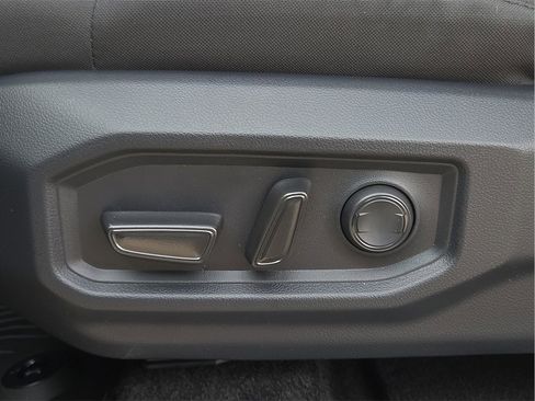 New 2026 Toyota Tundra SR5 image 18