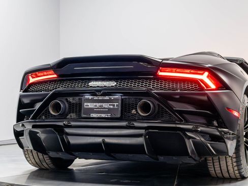 Used 2021 Lamborghini Huracan EVO RWD image 80