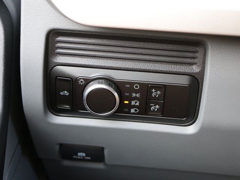 Used 2026 Ford F250 XL RWD image 19