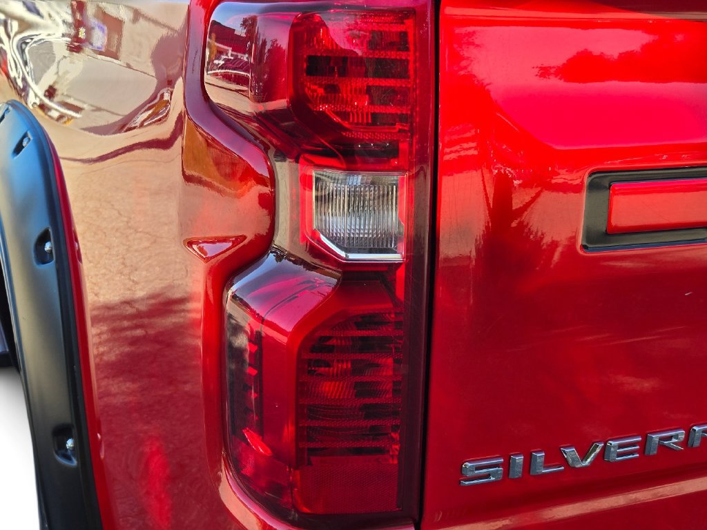 Used 2020 Chevrolet Silverado 1500 W/T w/ WT Value Package AWD/4WD image 10
