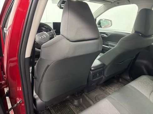 Used 2024 Toyota RAV4 XLE w/ Convenience Package AWD/4WD image 23