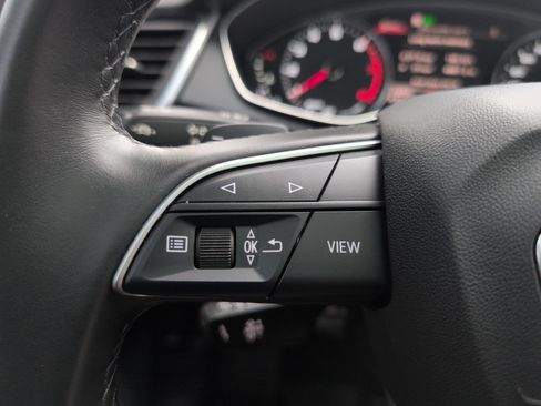 Used 2021 Audi Q5 Premium image 15