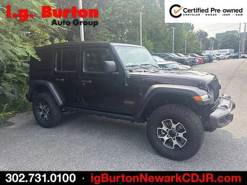 Used 2022 Jeep Wrangler Unlimited Rubicon w/ LED Lighting Group AWD/4WD image 6