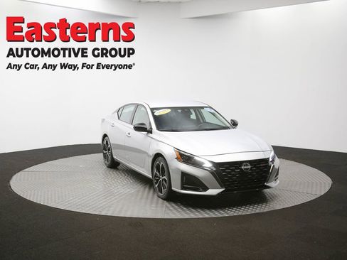 Used 2024 Nissan Altima 2.5 SR image 49