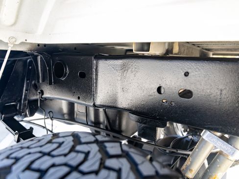 Used 2006 Chevrolet Silverado 2500 LT w/ Heavy-Duty Power Package image 26