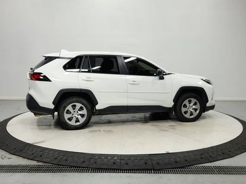 Used 2023 Toyota RAV4 LE AWD/4WD image 9