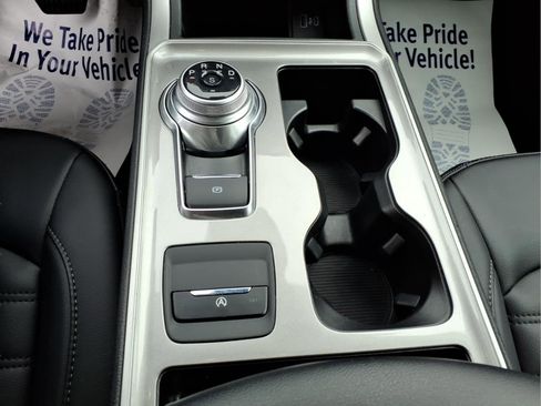 Used 2024 Ford Edge SEL w/ Convenience Package image 13