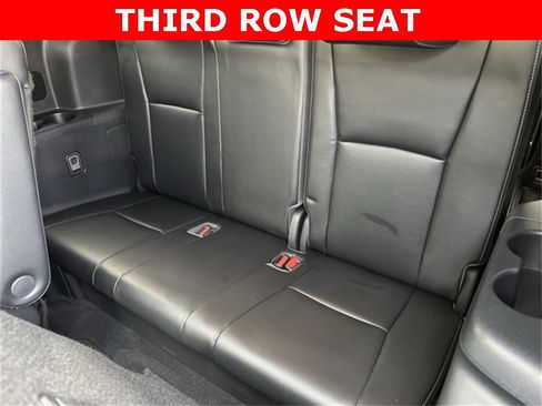 Used 2022 Toyota Highlander Platinum image 9