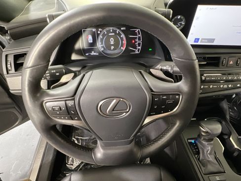 Used 2023 Lexus ES 350 w/ Premium Package image 11