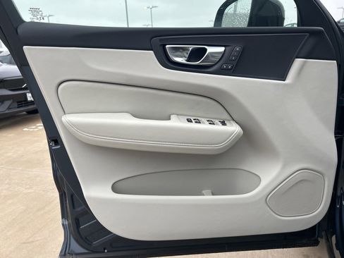 New 2025 Volvo XC60 B5 Plus w/ Protection Package Premier image 13