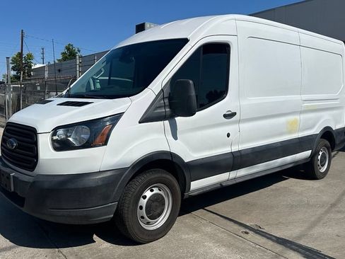 Used 2019 Ford Transit 250 148 Medium Roof RWD image 3