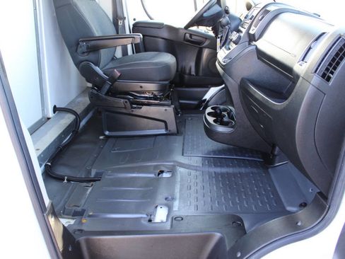 Used 2016 RAM ProMaster 3500 w/ Premium Appearance Group image 6