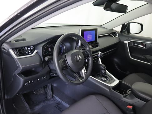 Used 2024 Toyota RAV4 XLE w/ Convenience Package AWD/4WD image 11
