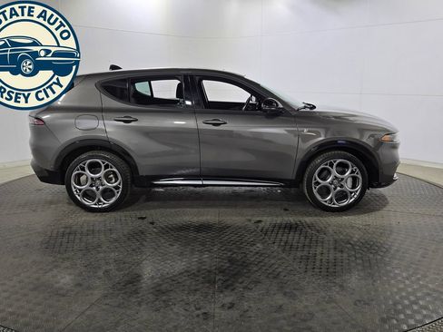 Used 2024 Alfa Romeo Tonale Ti w/ Active Assist Package AWD/4WD image 8