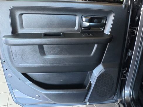 Used 2016 RAM 1500 Express image 20