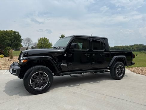 Used 2021 Jeep Gladiator Overland w/ Popular Equipment Package image 34