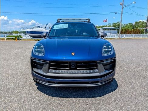 Used 2023 Porsche Macan Turbo AWD/4WD image 2