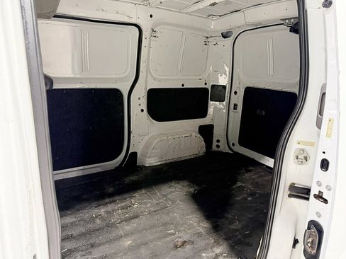 Used 2015 Nissan NV200 S image 21
