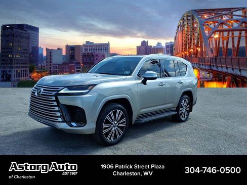 Used 2024 Lexus LX 600 4WD w/ Luxury Package image 7