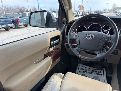 Used 2008 Toyota Sequoia Limited image 15
