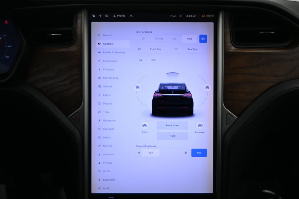 Used 2020 Tesla Model X Long Range AWD/4WD image 29