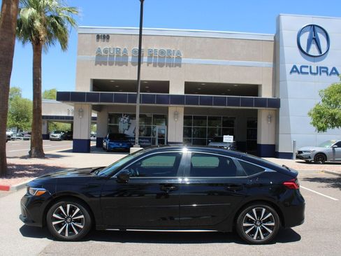 Used 2024 Honda Civic EX-L image 2