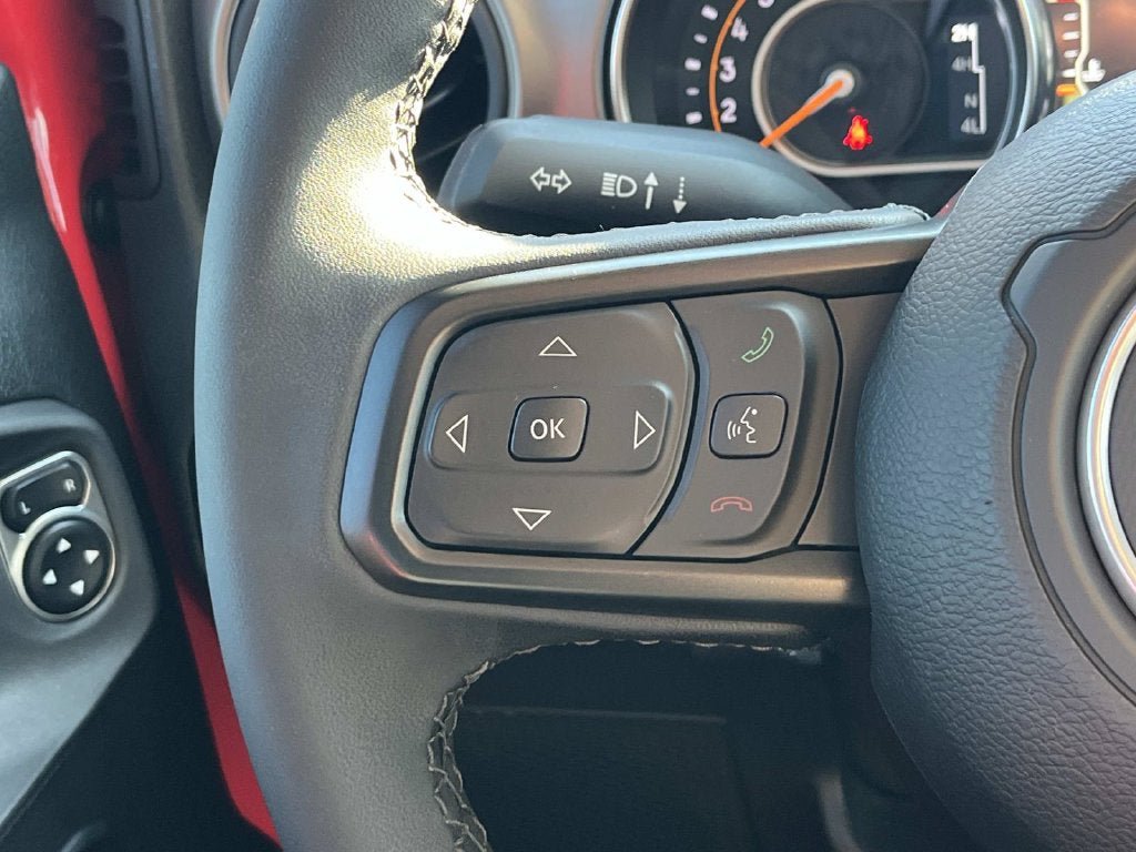 Used 2023 Jeep Gladiator Sport AWD/4WD image 17